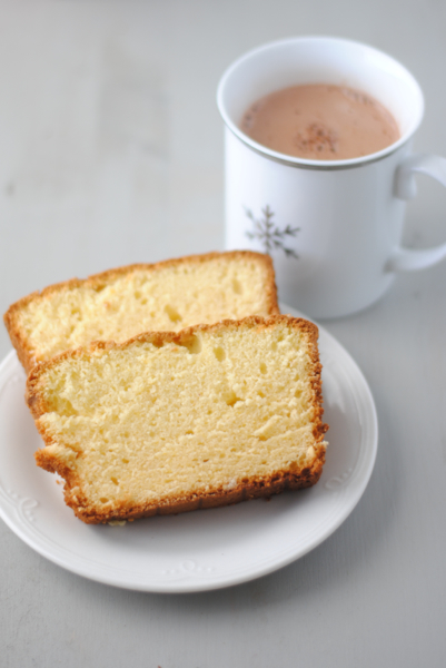 The REWM:Foodstuffs: Egg nog pound cake - The REWM